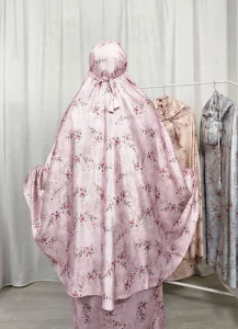 tenue de priere femme